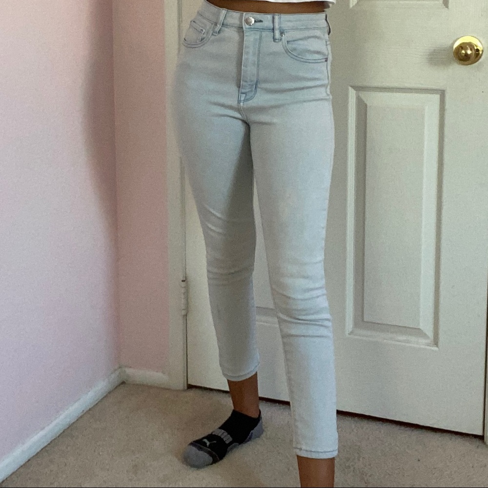 Light Wash Skinny Jeans